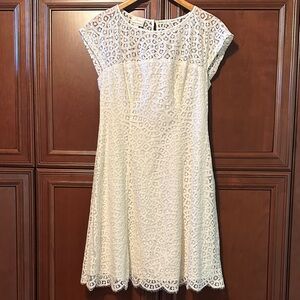Donna Morgan Cream A-Line Midi Dress with Cap Sleeves